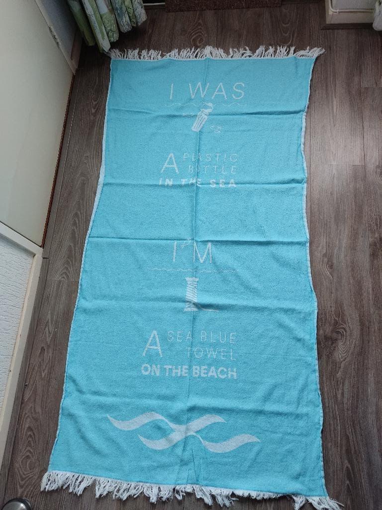 Mooie blauw met witte hamamdoek, Huis en Inrichting, Ophalen of Verzenden, Nieuw, Blauw, Handdoek
