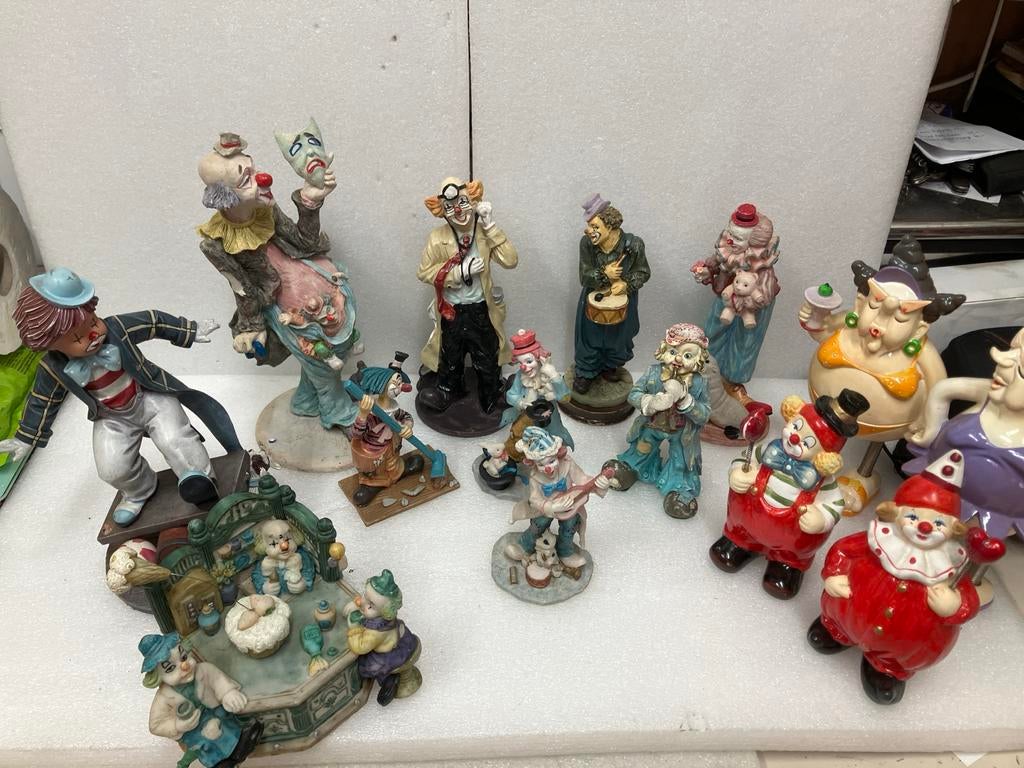 Grote verzameling diverse clown beelden en figuren, Verzamelen, Beelden en Beeldjes, Zo goed als nieuw, Mens, Ophalen of Verzenden