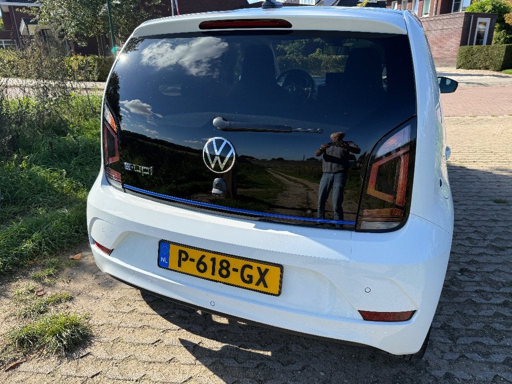 Foto 5 van Volkswagen e-up! Style 2021 Wit, 32 kWh accu