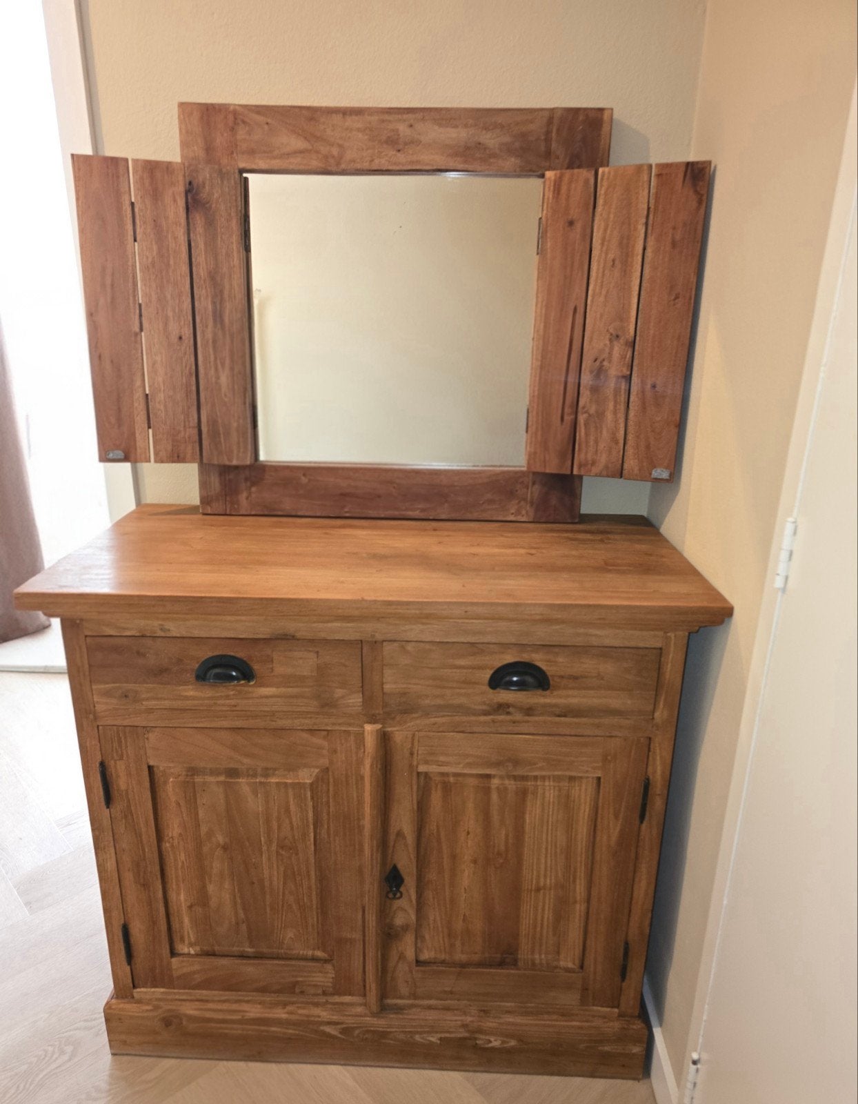 Landelijk dressoir + spiegel met luikjes (ook los te koop), Huis en Inrichting, Ophalen, 100 tot 150 cm, Teakhout, Met lade(s)