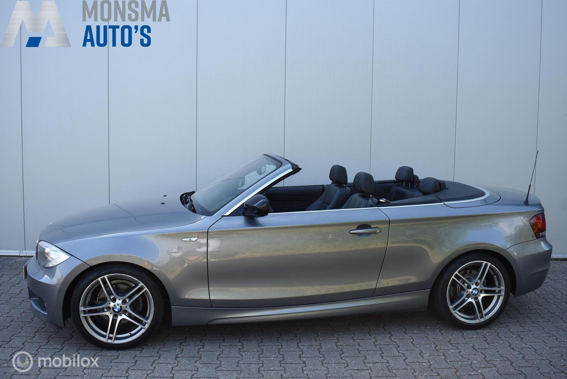 BMW 118i AUT. Cabrio M-Sport Edition Spacegrau Xenon Navi Cl, Auto's, Euro 5, Achterwielaandrijving, Zwart, Cabriolet