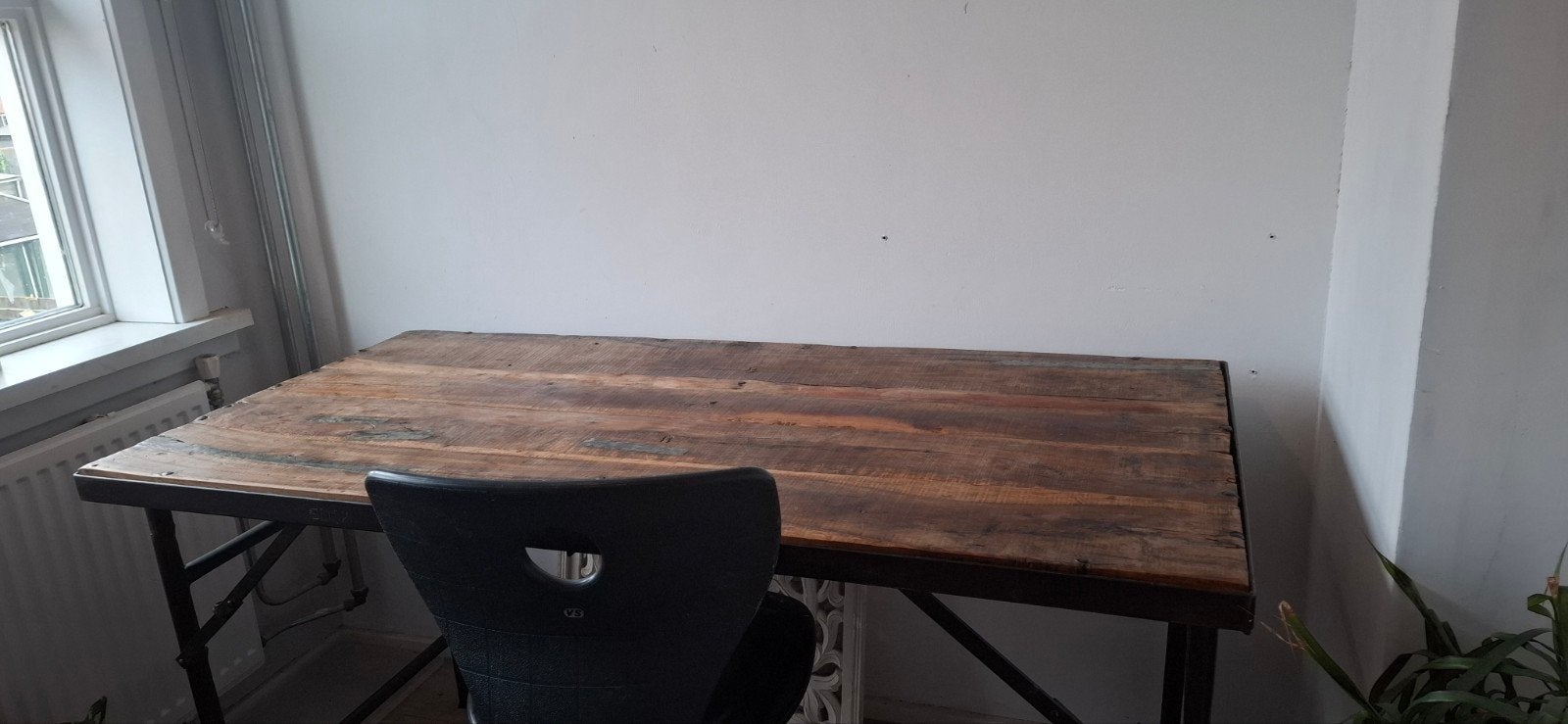 Super mooi houten bureau / werkblad /tafel retro industrieel, Huis en Inrichting, Ophalen, Zo goed als nieuw