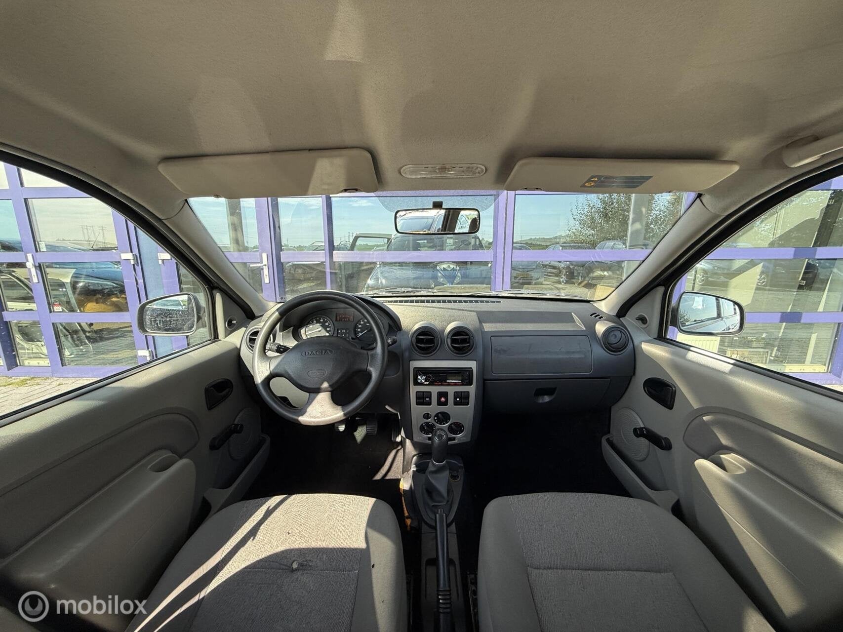 Dacia Logan 1.6 Lauréate| APK| Airco| NAP, Auto's, Gebruikt, 4 cilinders, 620 kg, Bedrijf