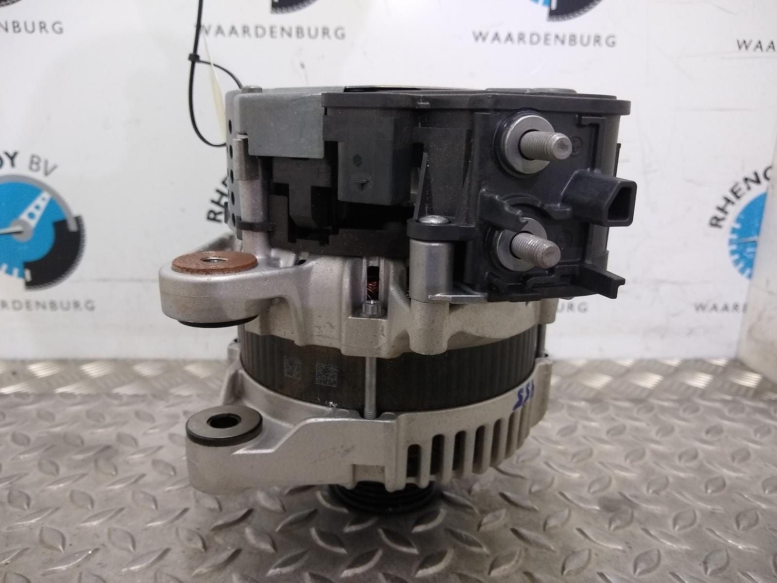 Dynamo Kuga 2.0D ecobleu YLDC Hybrid, Gebruikt, -, -, Ophalen of Verzenden