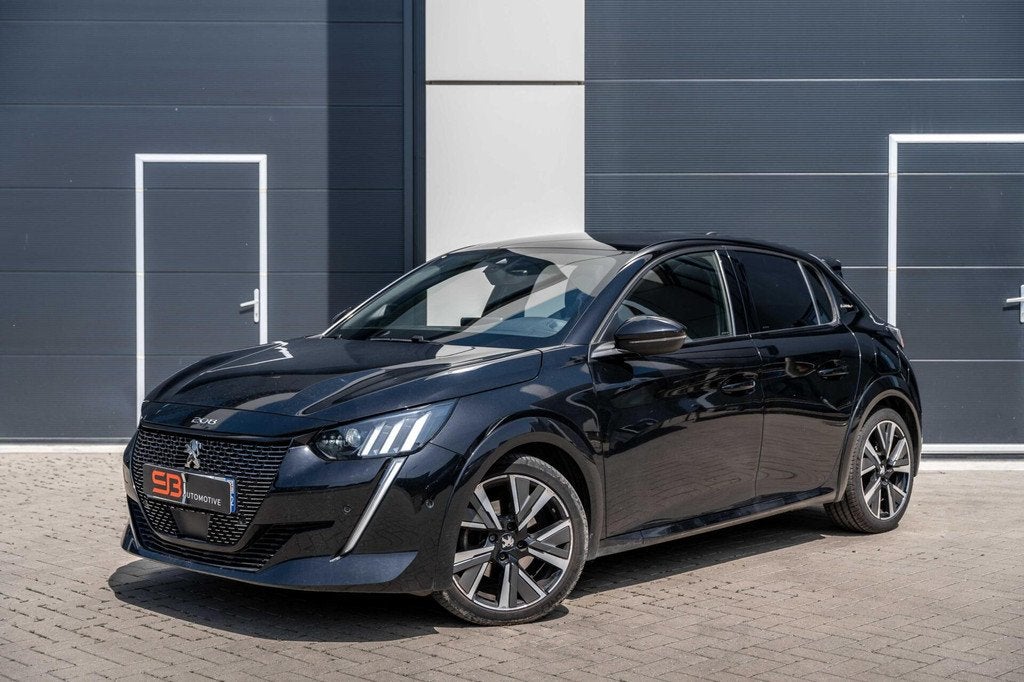 Peugeot 208 1.2 PureTech GT-Line Keyless|Carplay|Pano|VOL!, 1199 cc, Leder en Stof, Zwart, Bedrijf