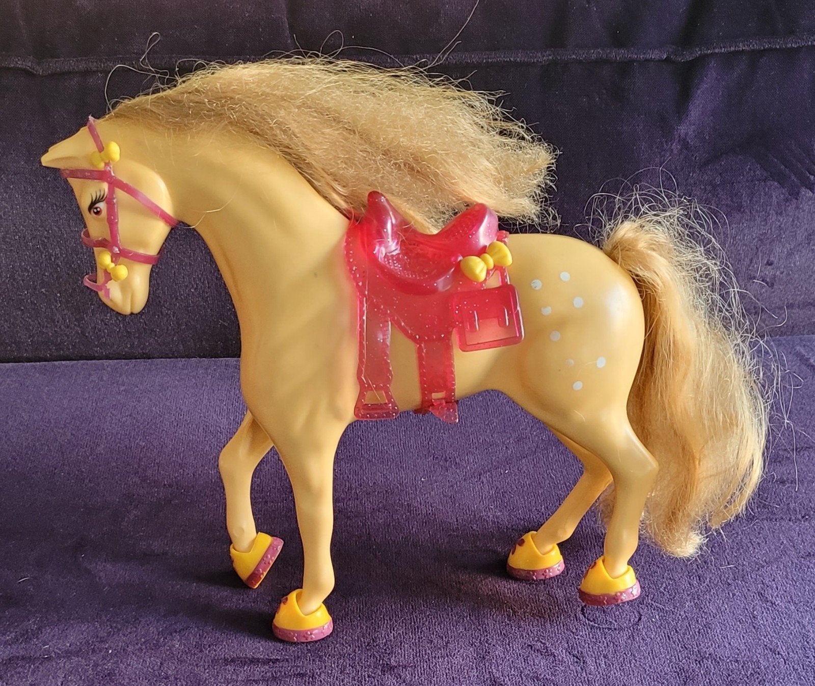1x Paard blond
1x Paard bruin/zwart, Ophalen of Verzenden, Gebruikt, Overige typen, Met geluid