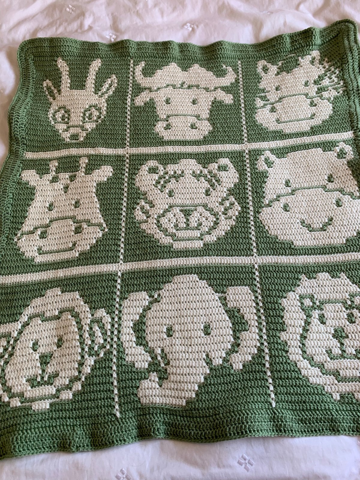 Handgemaakte gehaakte babydeken/ boxkleed met dierenmotieven, Overige merken, Jongetje of Meisje, Nieuw, Ophalen of Verzenden