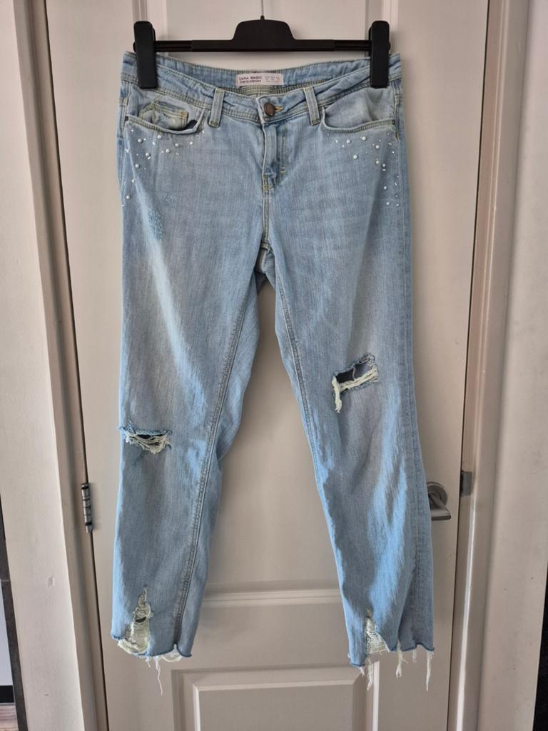 Zara basic denim jeans spijkerbroek broek ripped studs S 36, Zara Basic, Ophalen of Verzenden, Zo goed als nieuw, Blauw