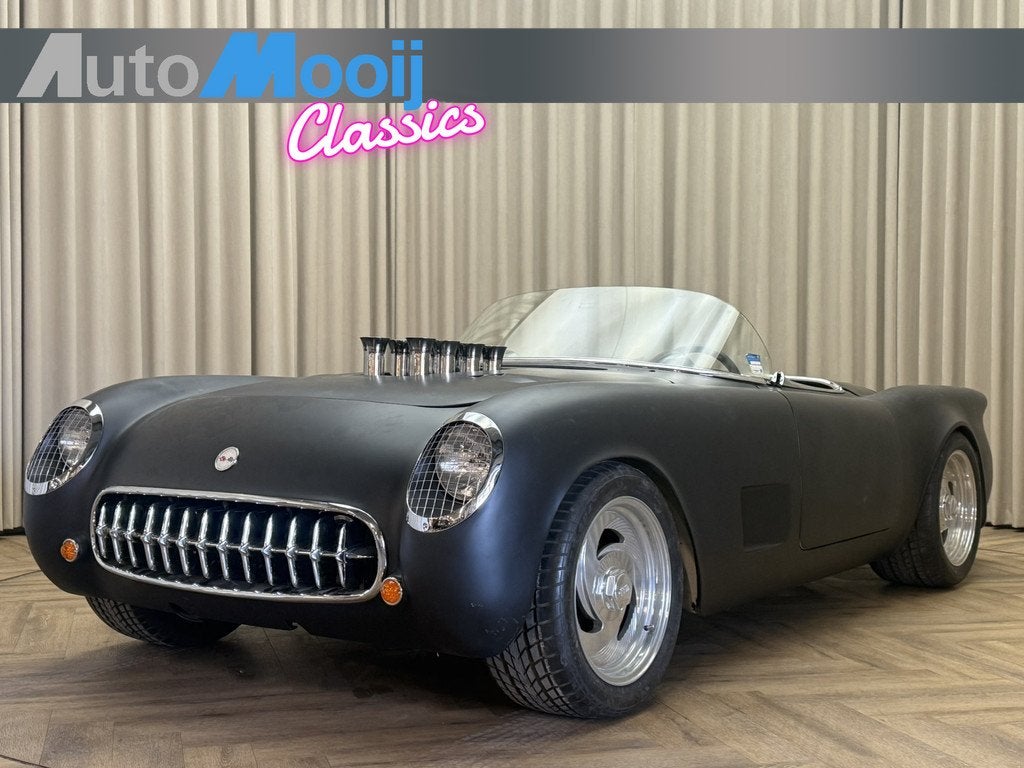 Chevrolet Corvette C1 524Ci Monster (7,5L) / 1955 Restomod /, Auto's, Oldtimers, Automaat, Wit, 2 stoelen, Geïmporteerd