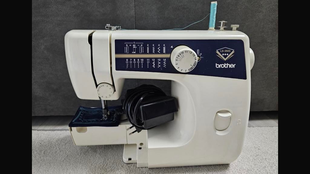 Naaimachine brother, Hobby en Vrije tijd, Naaimachines en Toebehoren, Ophalen, Zo goed als nieuw, Naaimachine, Brother