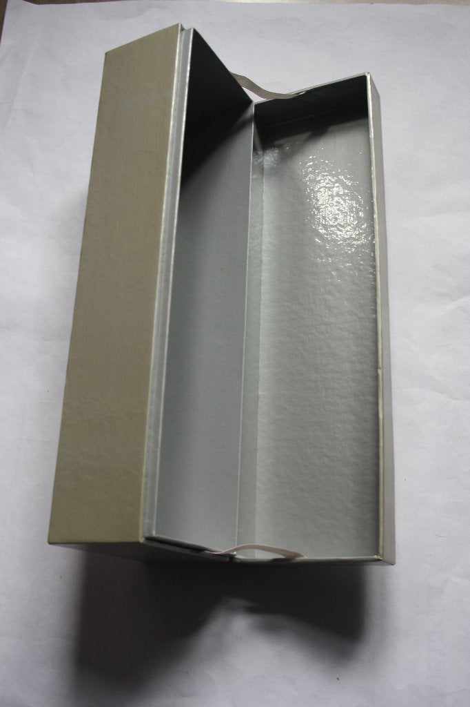 1 stuks zilverkleurig karton sierkistje 33x9x9cm, Minder dan 50 cm, 50 tot 100 cm, Nieuw, Ophalen of Verzenden
