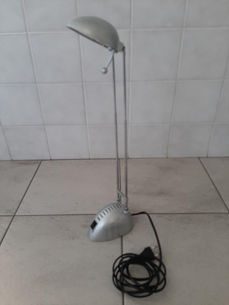 Bureaulamp/tafellamp in hoogte verstelbaar kleur zilvergrijs, Ophalen of Verzenden