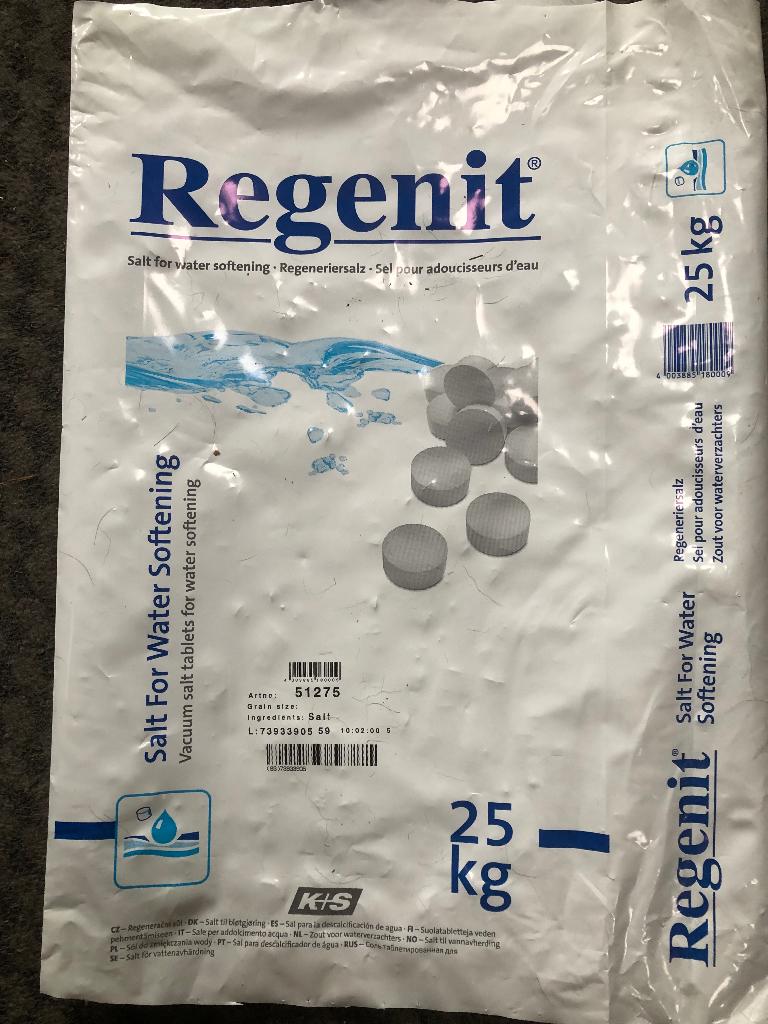 Regenit zouttabletten 25 kg =€ 12,00 per zak inclusief, Ophalen, Nieuw, Waterontharder met zout
