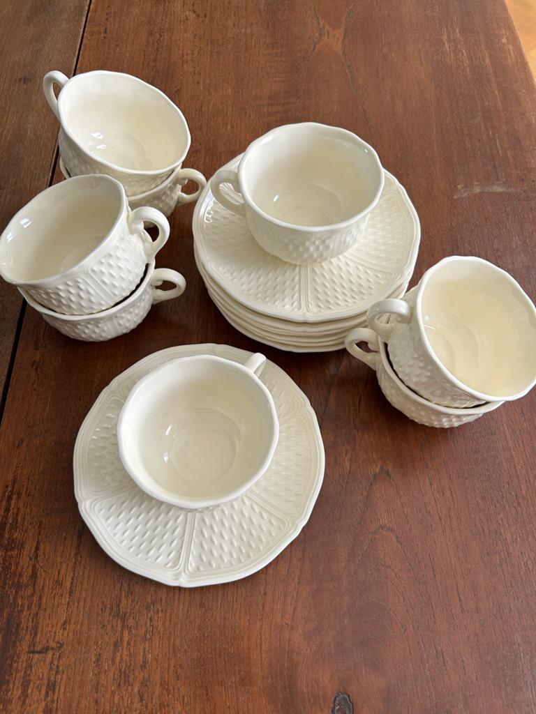 Gien Pont aux Choux Roomwitte Theekoppen - 8-delige set, Ophalen of Verzenden, Zo goed als nieuw, Overige stijlen, Kop(pen) en/of Schotel(s)