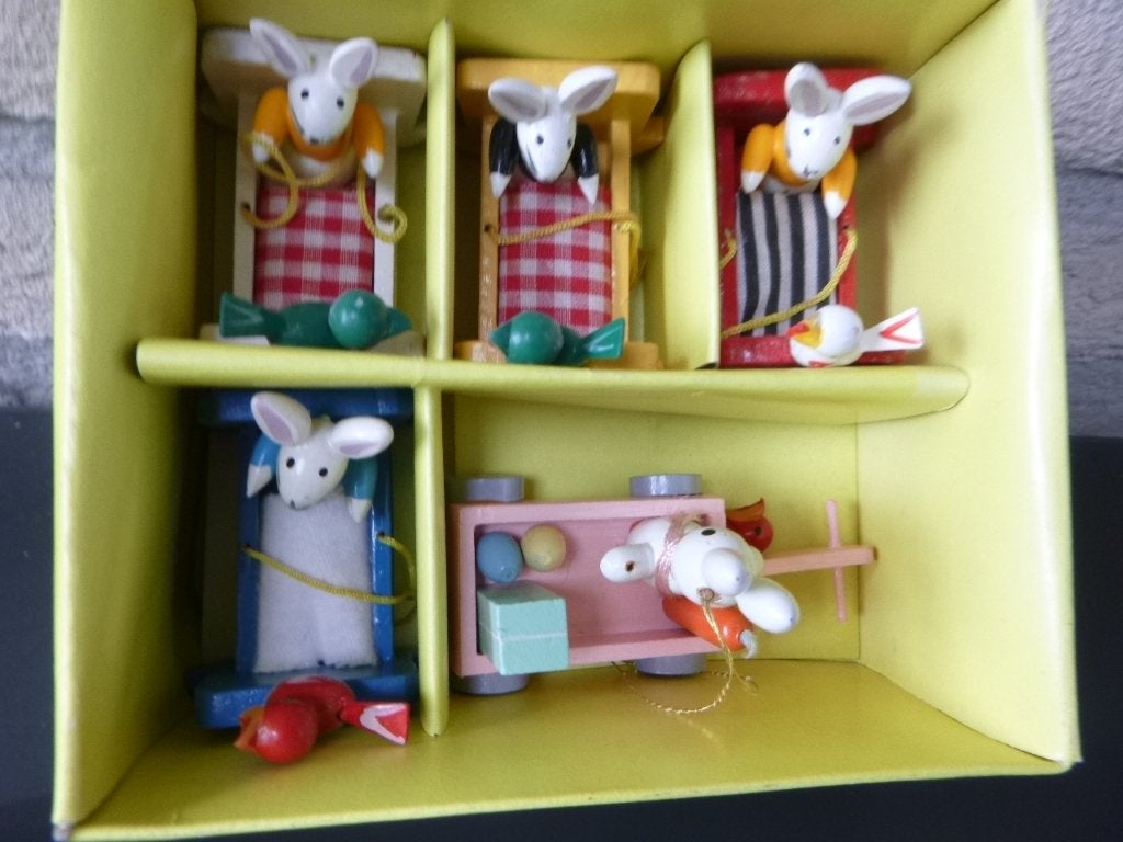 mooie oude haasjes in een doosje, Diversen, Pasen, Ophalen of Verzenden