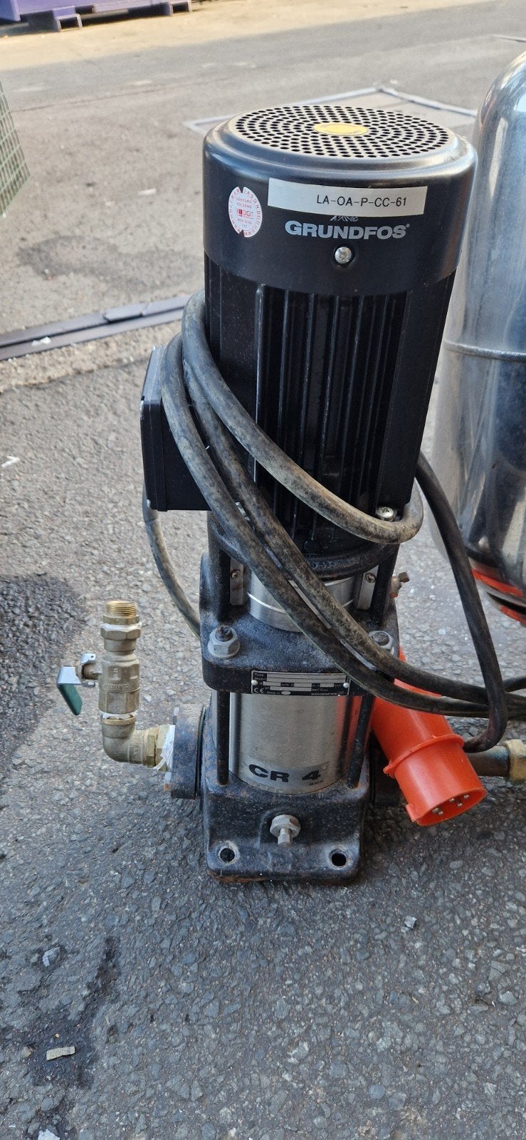 Grundfos CR 4 Hydrofoorpomp, Ophalen