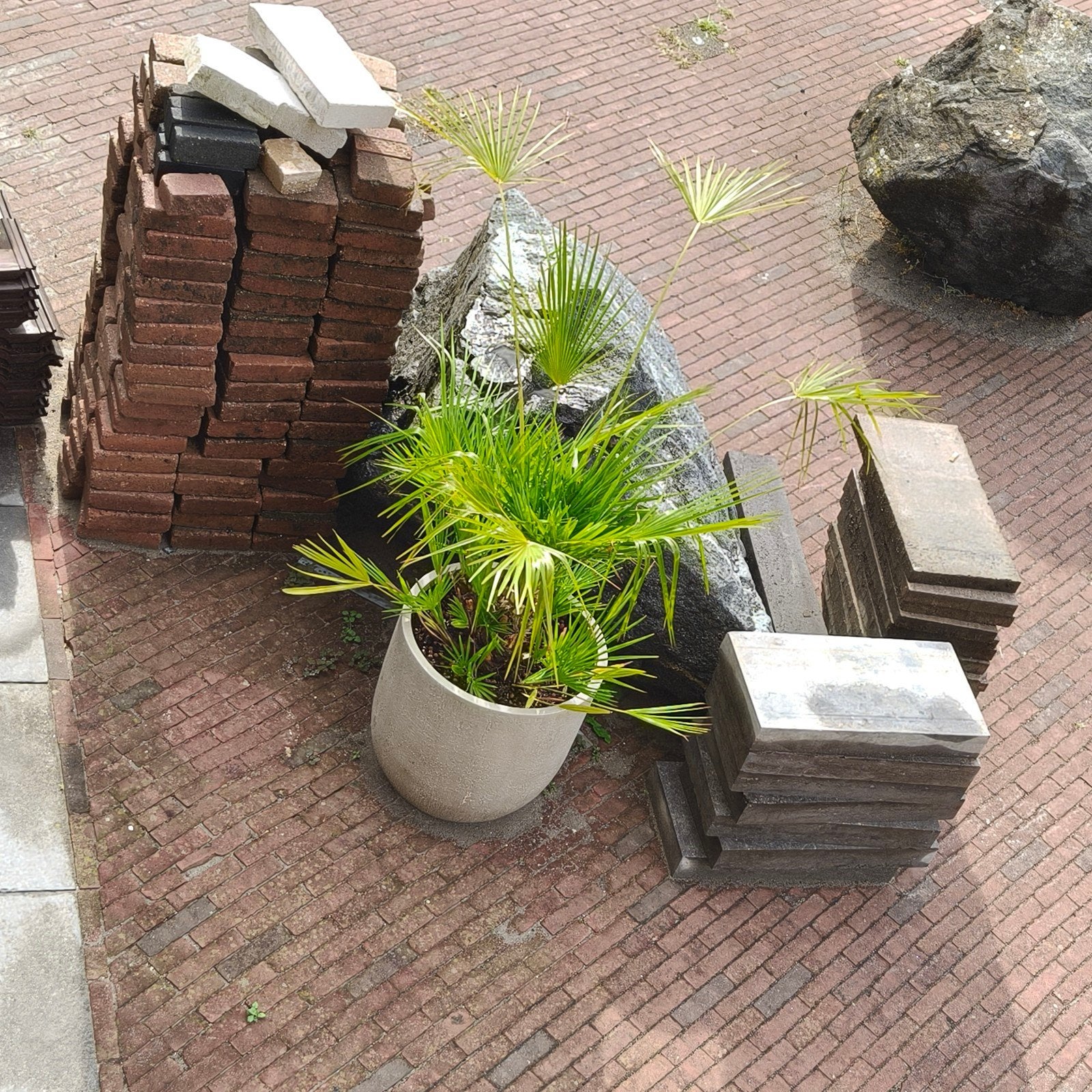 GRATIS!! Terrastegels en Straatstenen, Ophalen, Gebruikt, Beton, Terrastegels