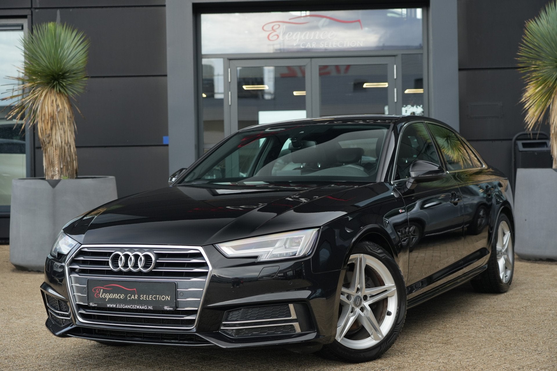 Audi A4 Limousine 1.4 TFSI Sport S line Black Edition | 150, Auto's, Gebruikt, 150 pk, A4, Zwart