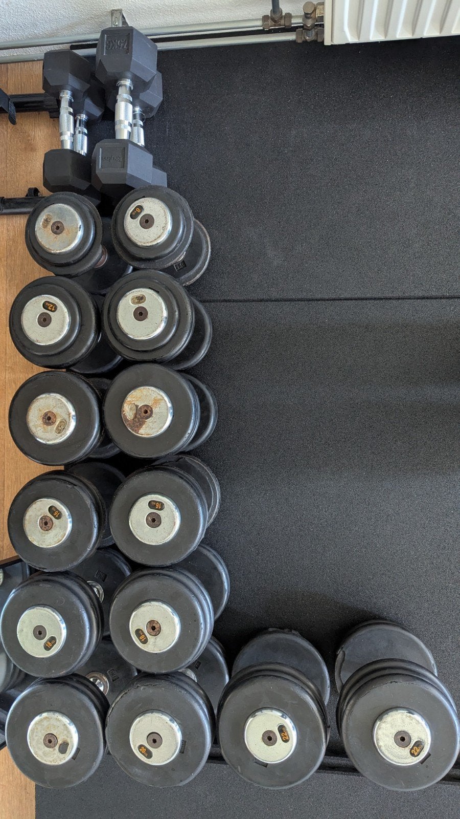 Dumbbells set - diverse gewichten, Sport en Fitness, Ophalen, Gebruikt, Benen, Dumbbell