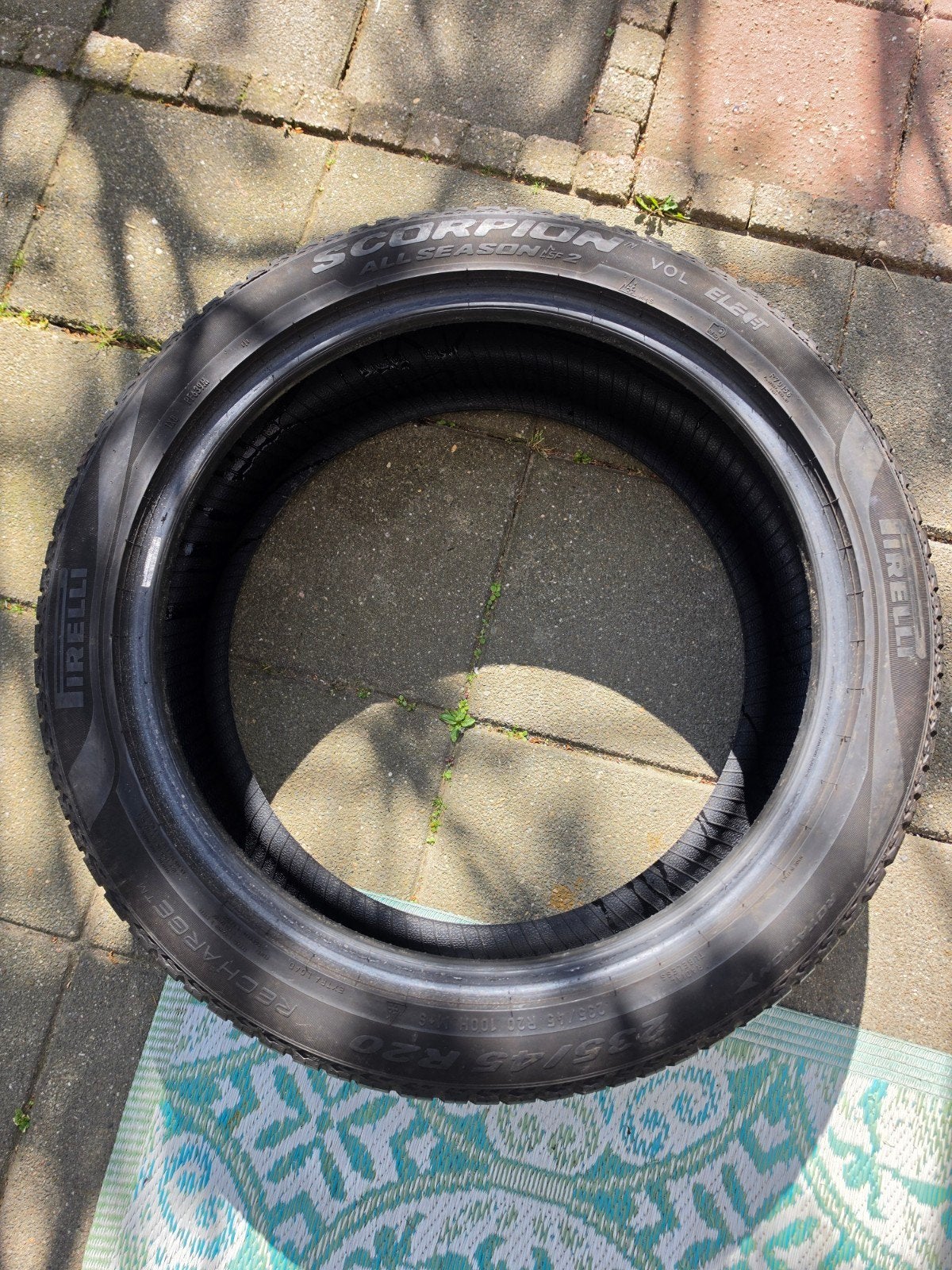 Pirelli Scorpion All Season 235/45 R20 band, Auto-onderdelen, Banden en Velgen, Ophalen, 235 mm, All Season, Band(en)