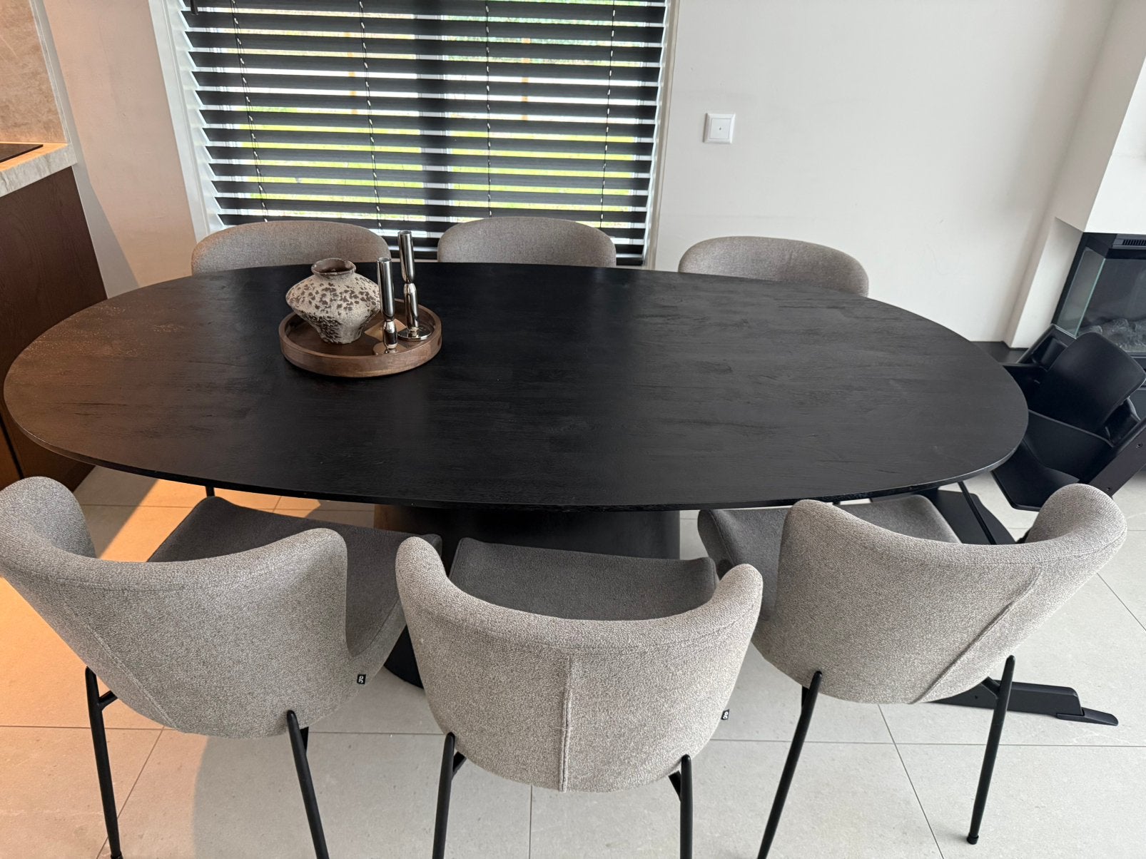 Zwarte eettafel Aurora van Whoon Oisterwijk, Ophalen, 100 tot 150 cm, 200 cm of meer, Zo goed als nieuw