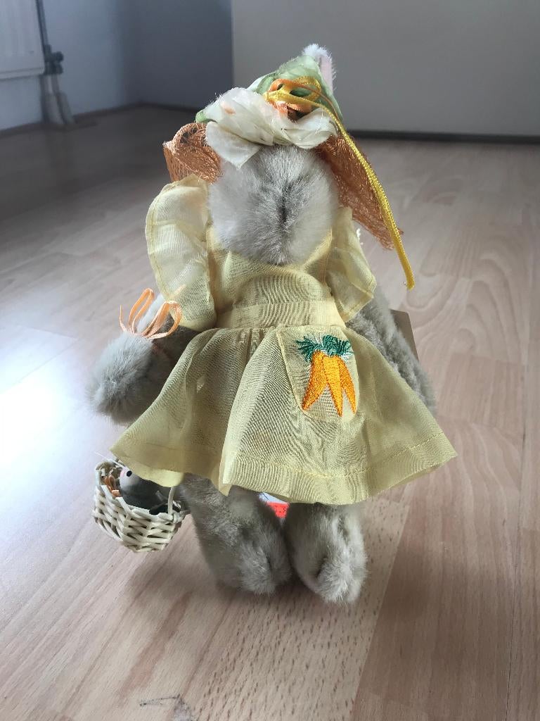 Muffy Vanderbear - Hoppy Easter Sprinc Fantasy, Ophalen of Verzenden, Zo goed als nieuw, Stoffen beer, Overige merken