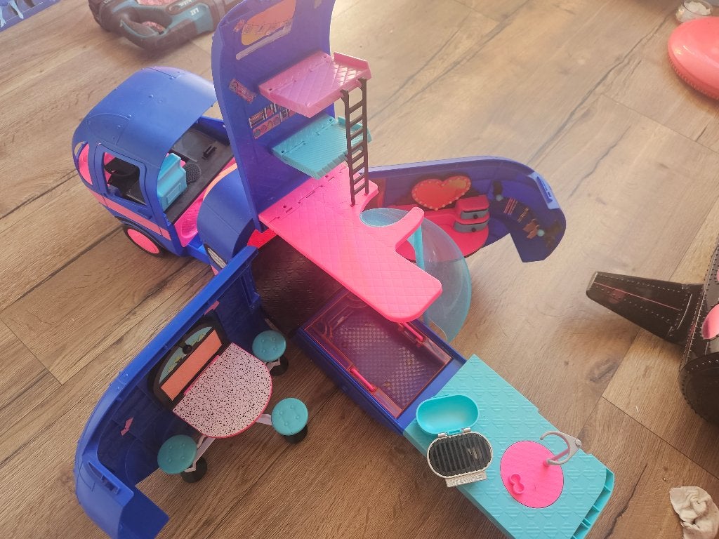L.O.L. glamper 4 in 1, Ophalen