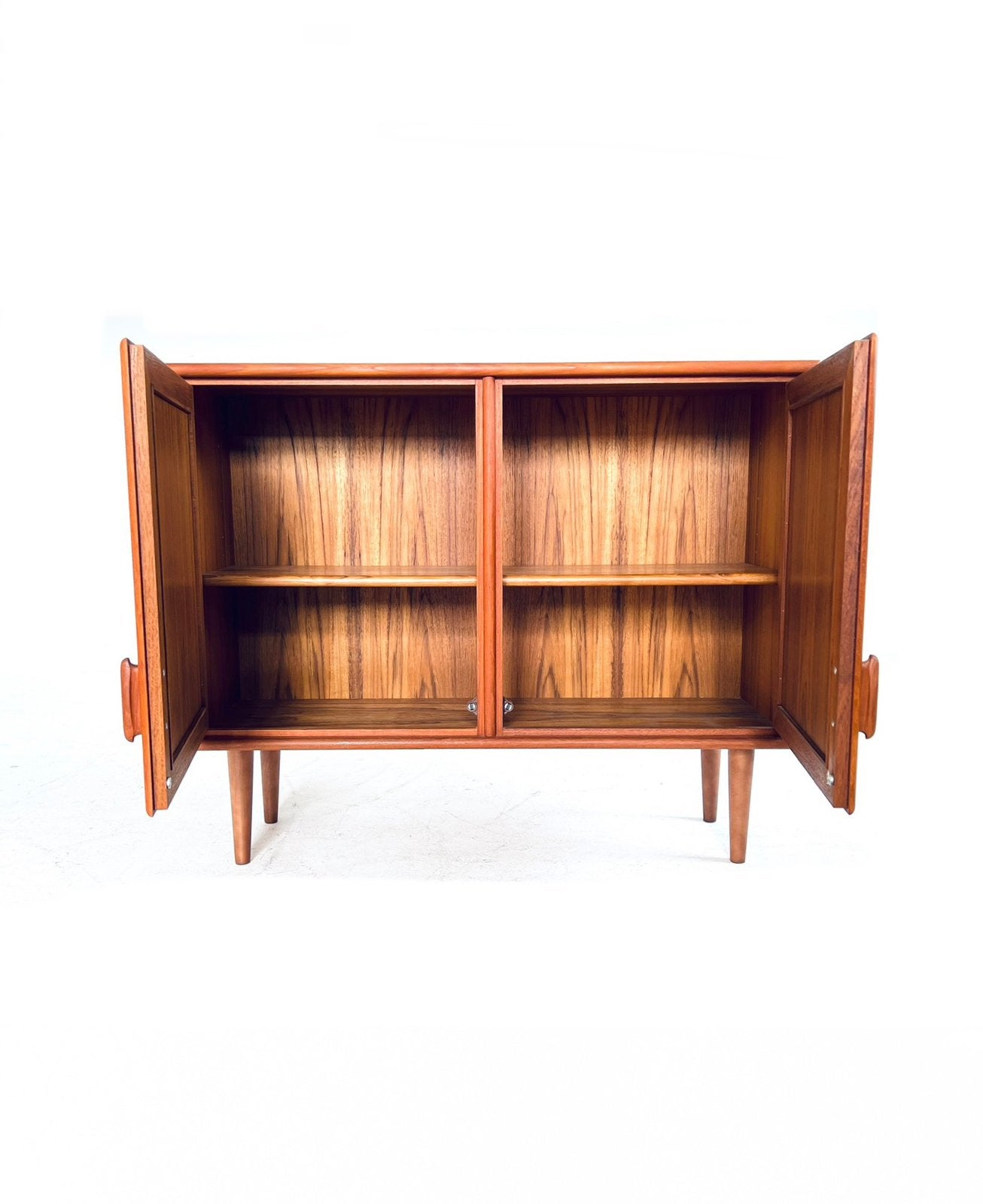 Vintage teakhouten sideboard, Heinrich Riestenpatt ‘70, Heinrich Riestenpatt, Met deur(en), Vintage retro buisframe design rotan webbing papercord deens