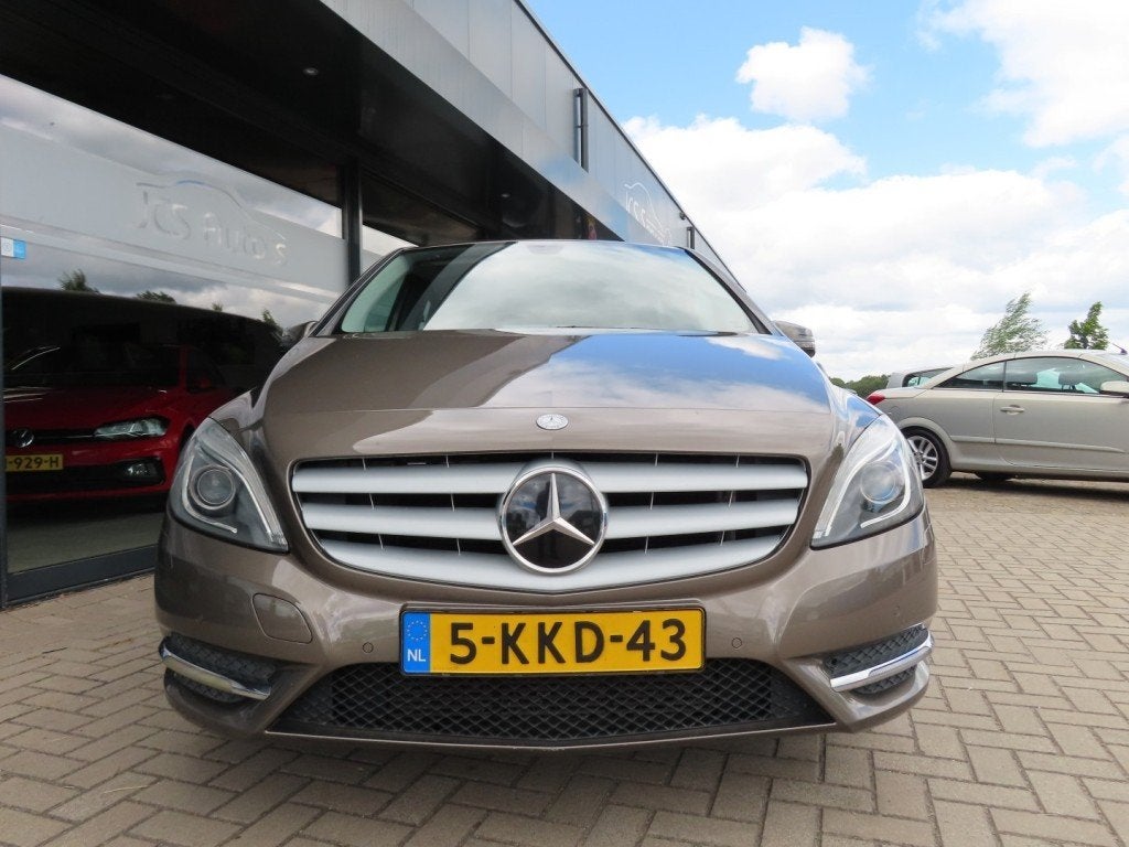 Mercedes-benz B-KLASSE 180 Ambition Aut. Ecc Navi Trekhaak 2, Automaat, Gebruikt, Euro 6, 4 cilinders