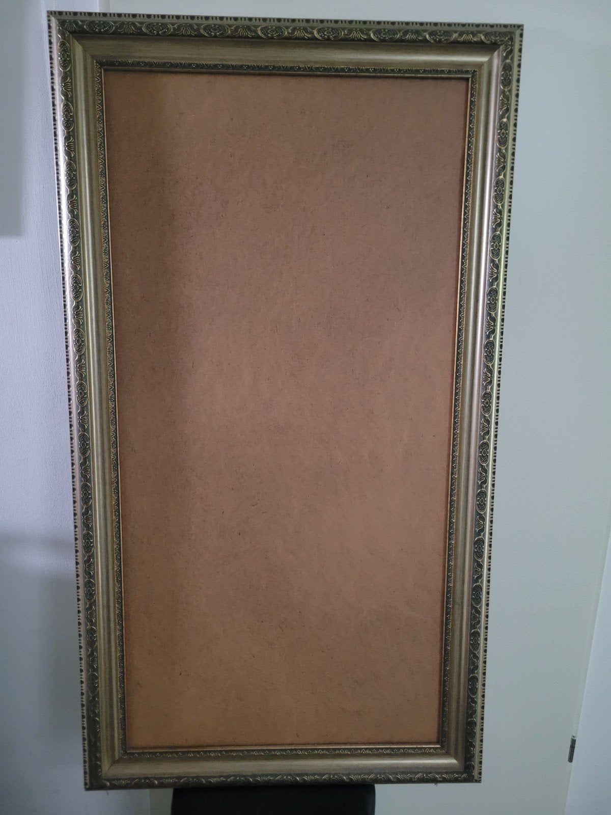 Gouden/groene lijst met sierrand,, Ophalen, 77 cm, Hangend, Collagelijst