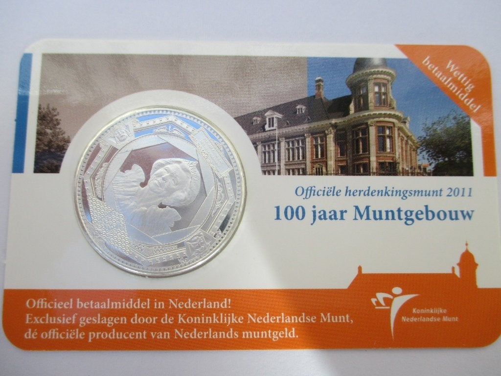 Coincard het Muntgebouw vijfje met boekje 2011, Postzegels en Munten, Munten | Nederland, Ophalen of Verzenden, Koningin Beatrix