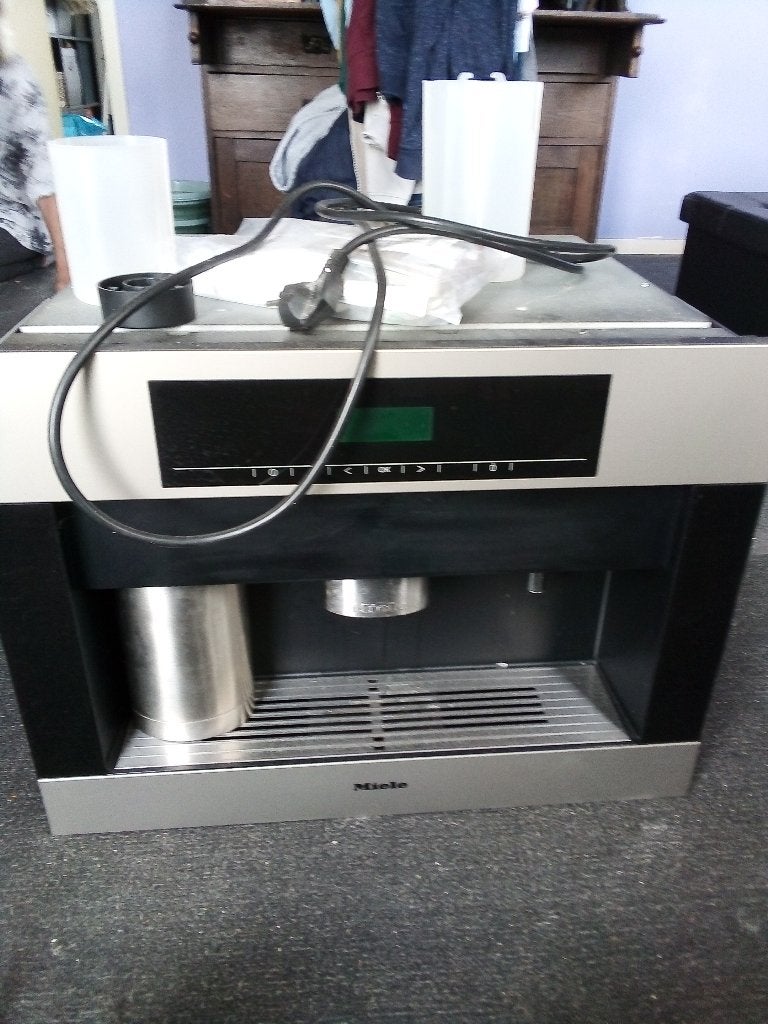Tk Miele inbouwkoffiezetapparaat, Ophalen, Afneembaar waterreservoir, Gebruikt, Koffiemachine