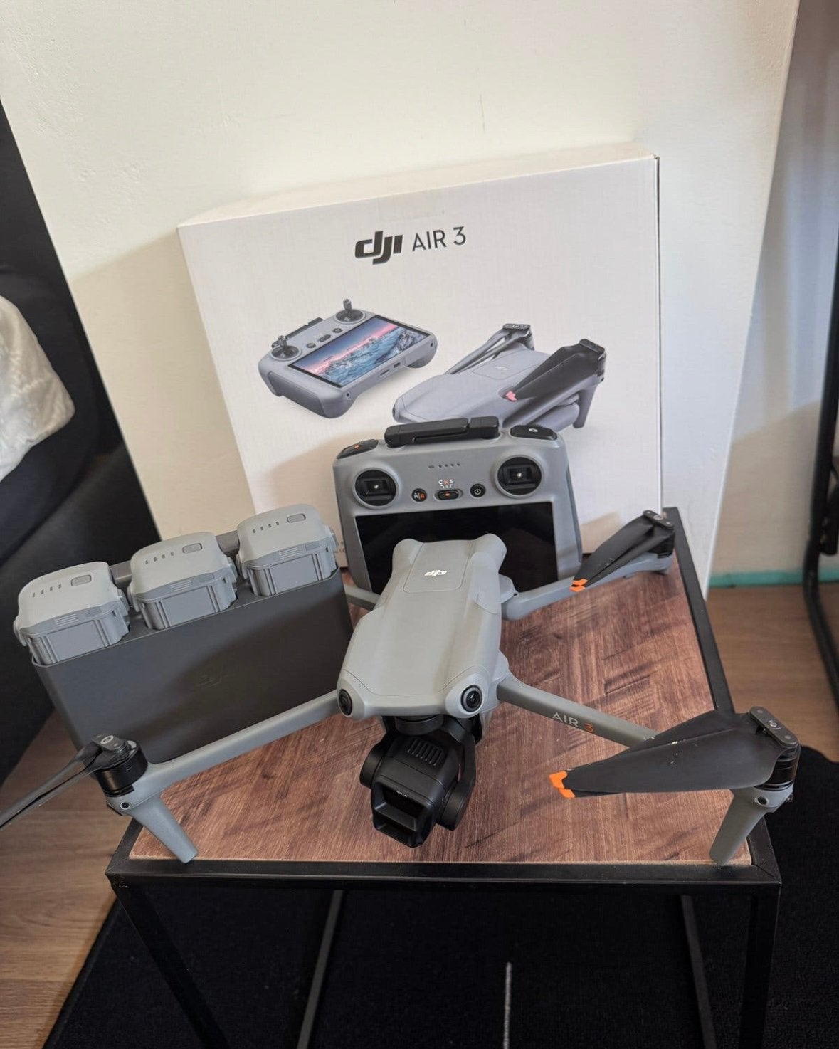 DJI Air 3 Fly More Combo incl. accessoires, Audio, Tv en Foto, 250 tot 900 gram, Cameradrone, Extra accu('s), Zo goed als nieuw