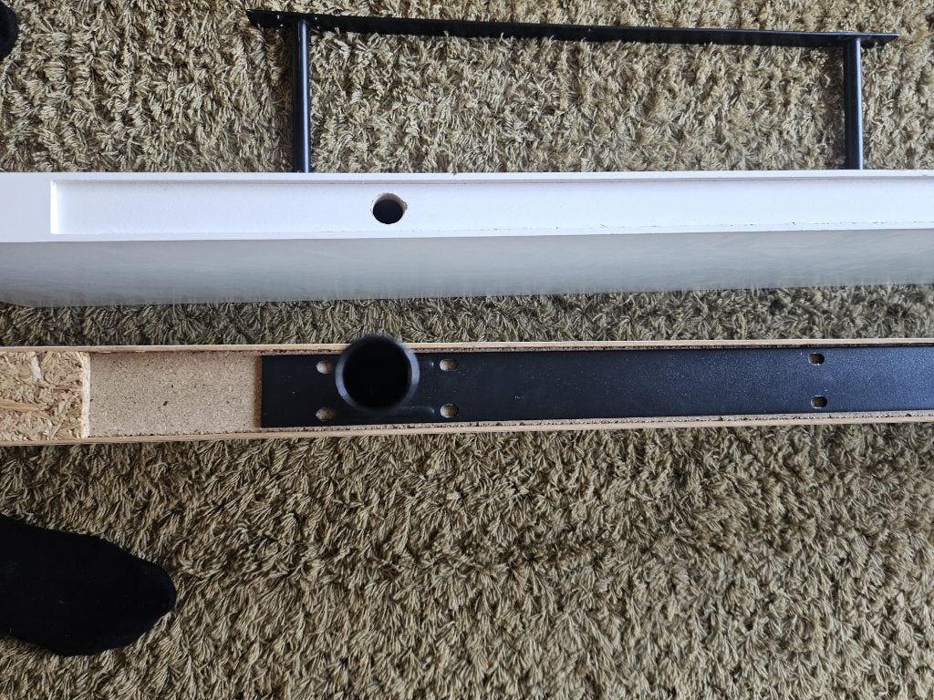 Twee Ikea legplanken met ophangbeugel, Ophalen, Gebruikt