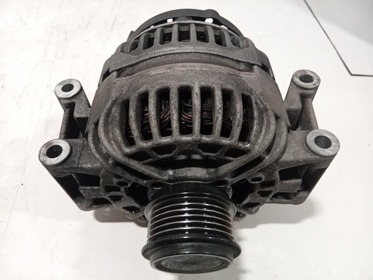 Dynamo Audi A4, Onderdelen@venauto.nl, Gebruikt, Ettenseweg 76, 4706 PB Roosendaal, The Netherlands, Herkomst onderdeel bekend