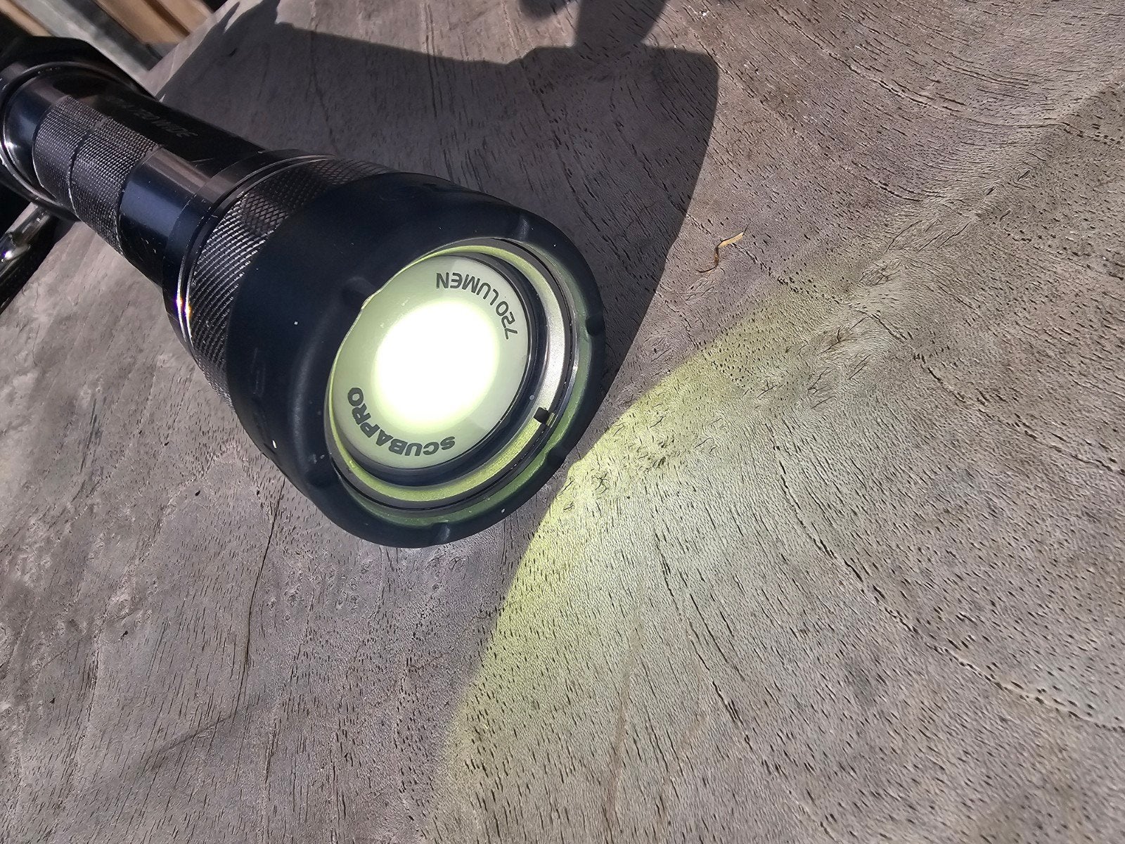 Scubapro Nova 720 Wide Duiklamp, Watersport en Boten, Ophalen of Verzenden, Zo goed als nieuw, Duiklamp
