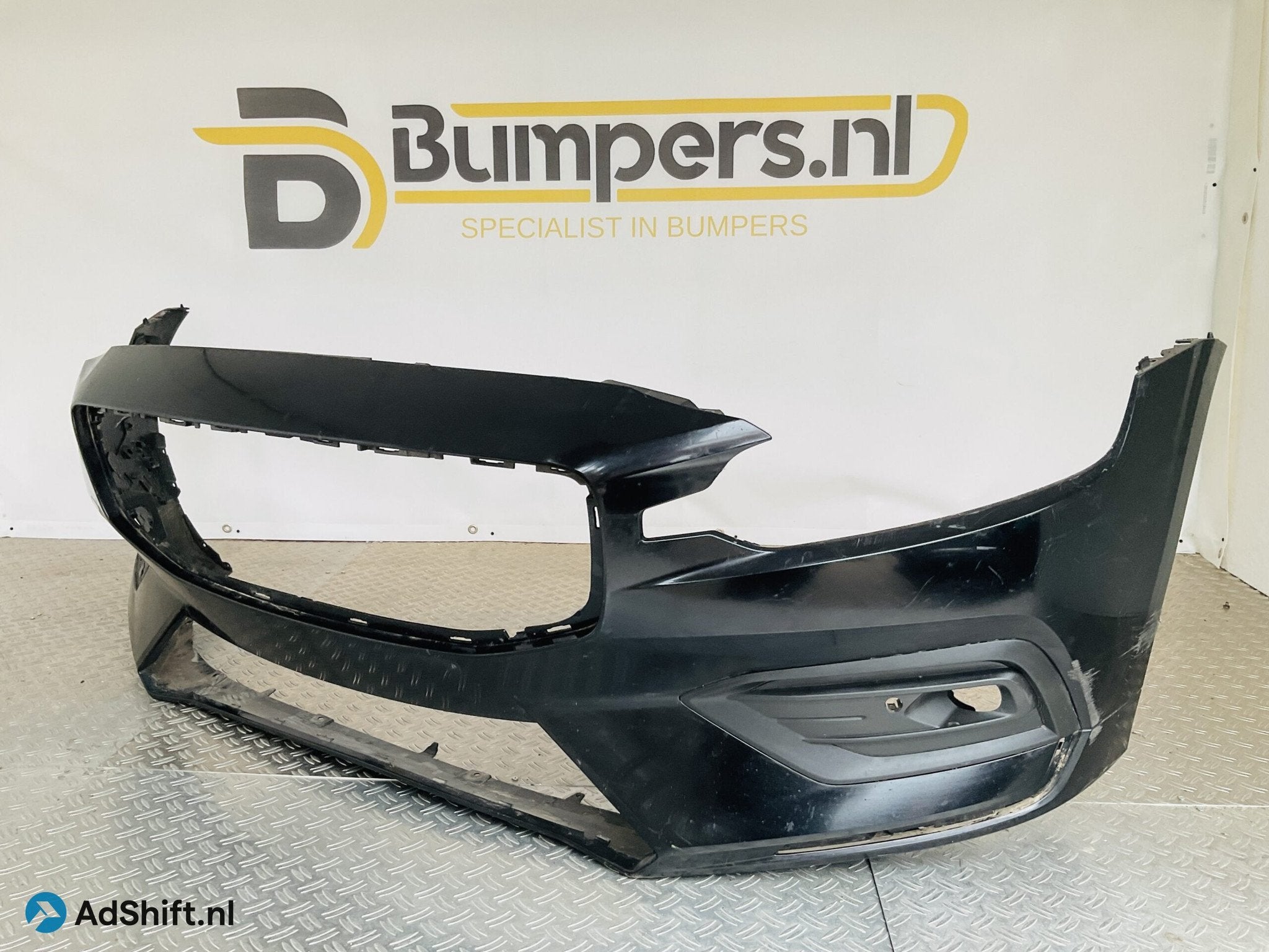 Bumper Volvo S60 V60 2018-2022 31690589 Voorbumper 1-E3-1337, Auto-onderdelen, Bumper