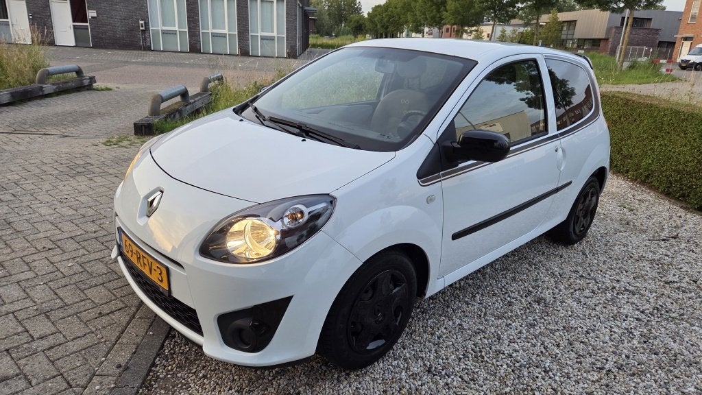 Renault Twingo 1.2-16V Collection (bj 2011), Auto's, Renault, Twingo, Gebruikt, 4 cilinders, 4 stoelen