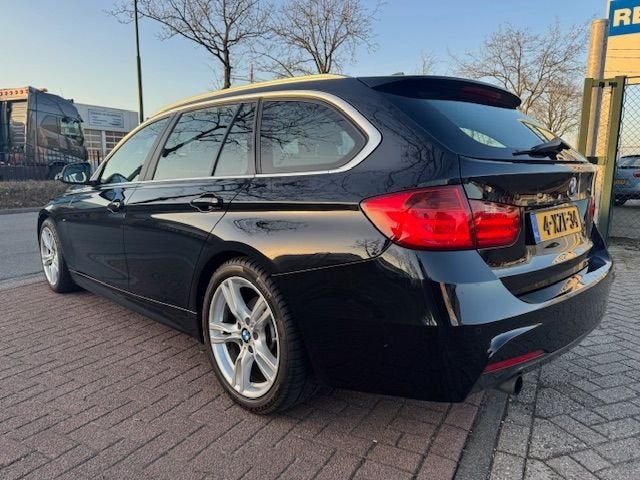 BMW 3 Serie Touring 316i M Edition Executive Airco/ECC,Cruis, Auto's, Gebruikt, 4 cilinders, Alcantara, Zwart
