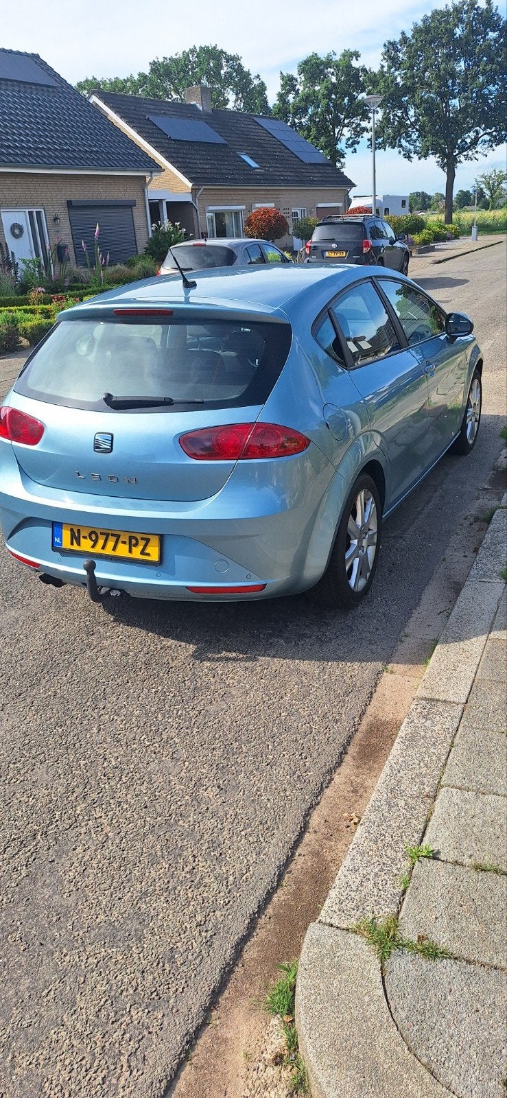 Seat leon 2009 1p1 1.8 tsi stage 1 gechipt 220.000 km, Auto's, Voorwielaandrijving, 4 cilinders, Handgeschakeld, Grijs
