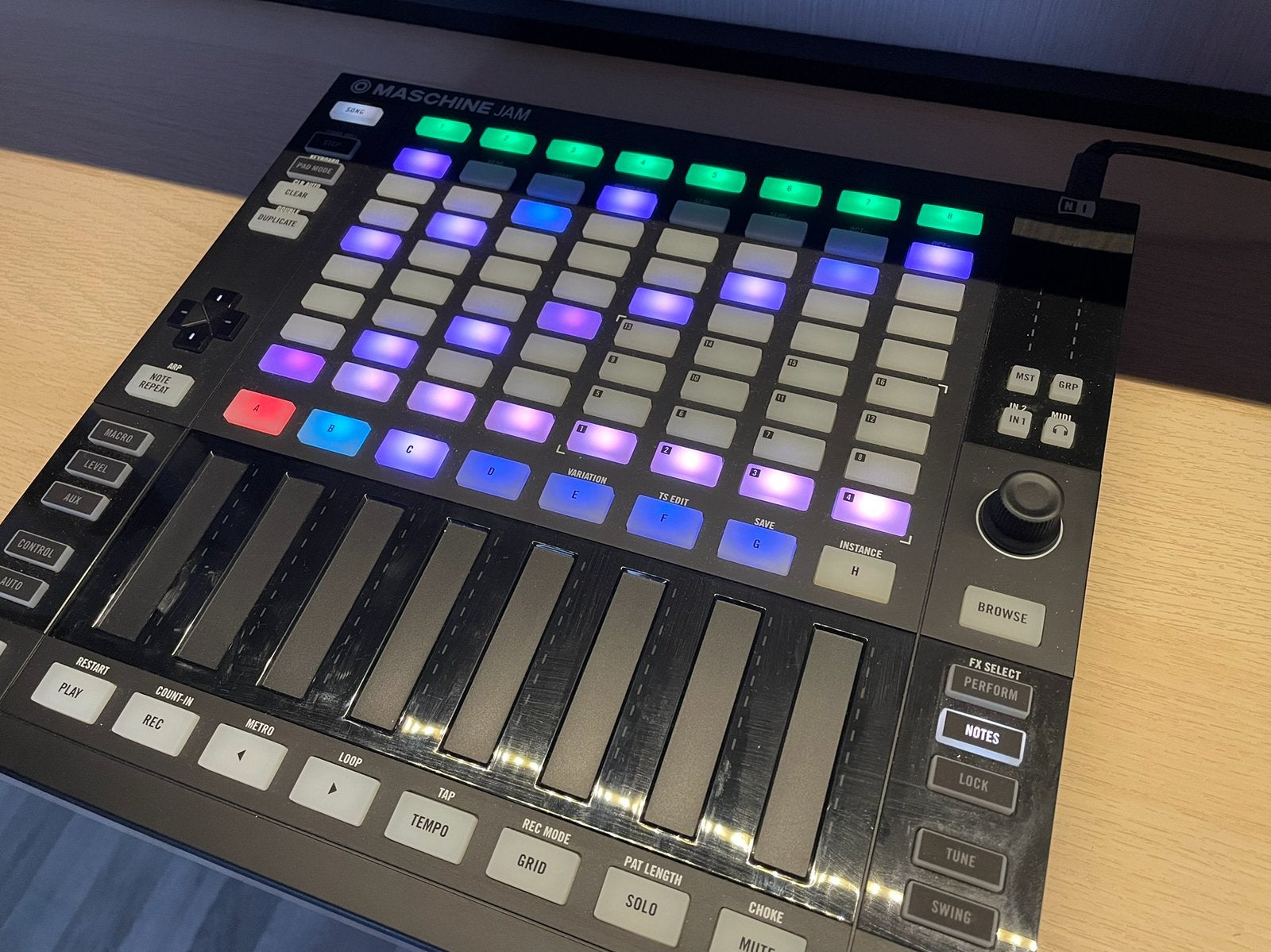 Native Instruments Maschine Jam, Ophalen of Verzenden, Zo goed als nieuw