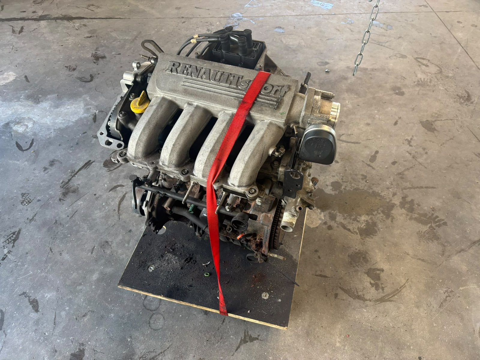 Renault Clio 2.0 16v rs sport motor F4R736, Auto-onderdelen, Ophalen, Gebruikt, Renault