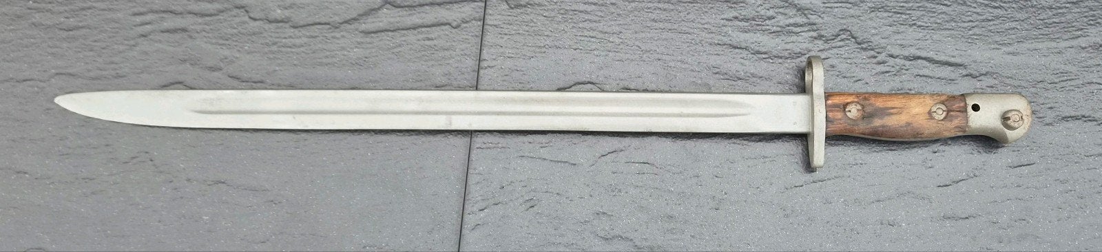 Sword bayonet, Pattern 1907, Ophalen of Verzenden, Landmacht, Nederland, Embleem of Badge