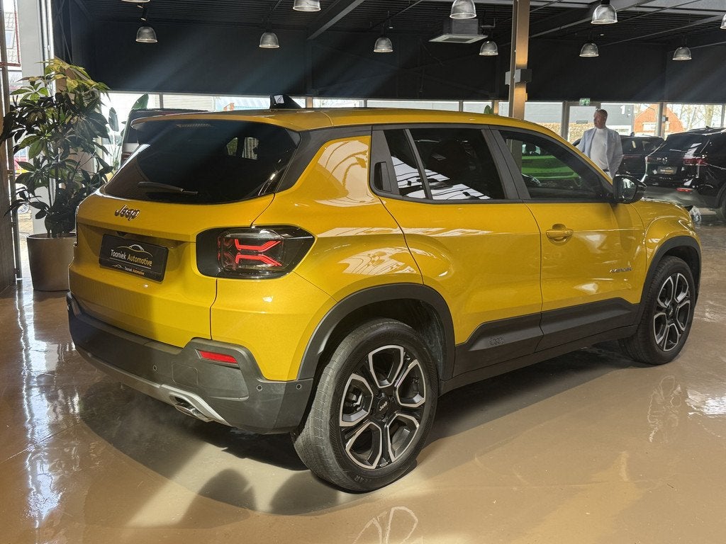 Jeep Avenger 1.2 Summit Airco Navigatie LMV | (bj 2025), Auto's, Jeep, Voorwielaandrijving, Stof, Gebruikt, Met garantie (alle)