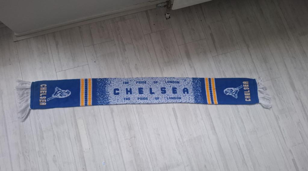 Chelsea sjaal, Ophalen of Verzenden, Zo goed als nieuw, Buitenlandse clubs, Vaantje of Sjaal