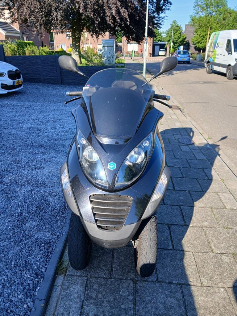 T.k. piaggio mp3 250, Ophalen, Zo goed als nieuw, Benzine, Overige modellen
