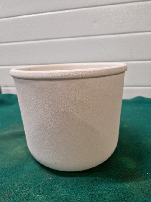 bloempot wit / creme, aardewerk, Ophalen of Verzenden, 'T Olde Gre-j, Info@toldegrej.nl, Endepoelstraat 20f Didam