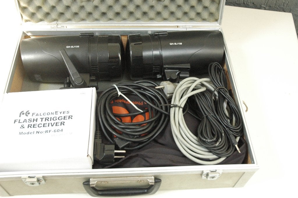 qh bj 150 set in koffer met softboxen, Ophalen of Verzenden, Gebruikt, Falcon Eyes, Lamp of Flitsset