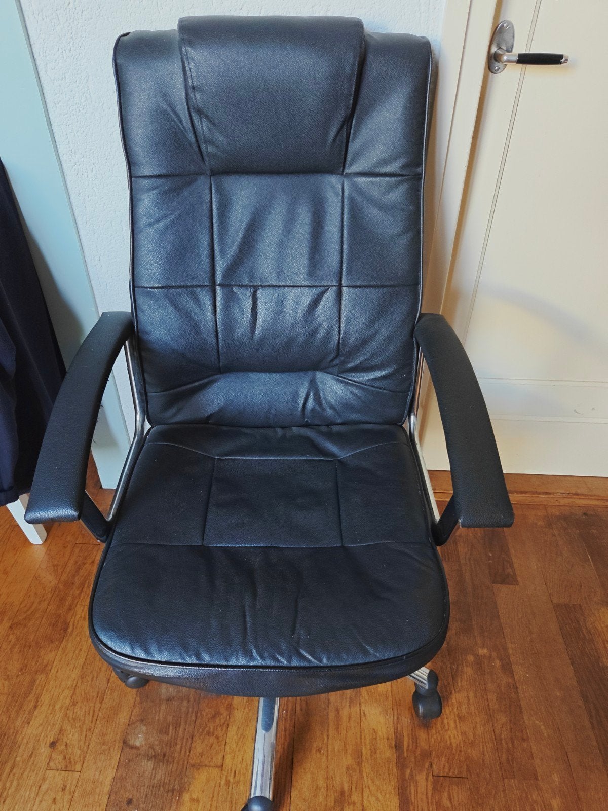 mooie bureau stoel gratis, Ophalen, Zwart