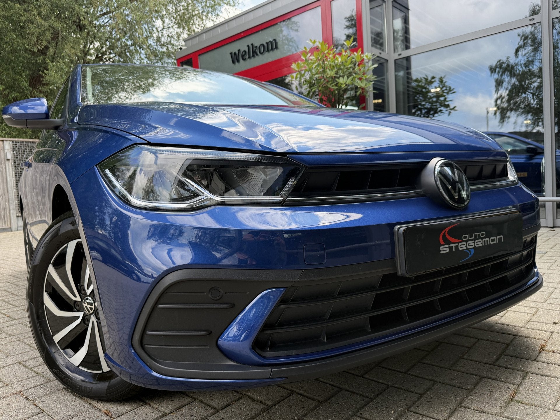 Volkswagen Polo 1.0 TSI LIFE *!* NAVIGATIE/ CARPLAY/ RADAR/, Voorwielaandrijving, Stof, Gebruikt, Euro 6